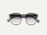 Der ARTHUR in Charcoal mit American Grey Fade getönten Gläsern
