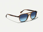 El BJORN SUN en Tobacco con lentes tintadas Denim Blue