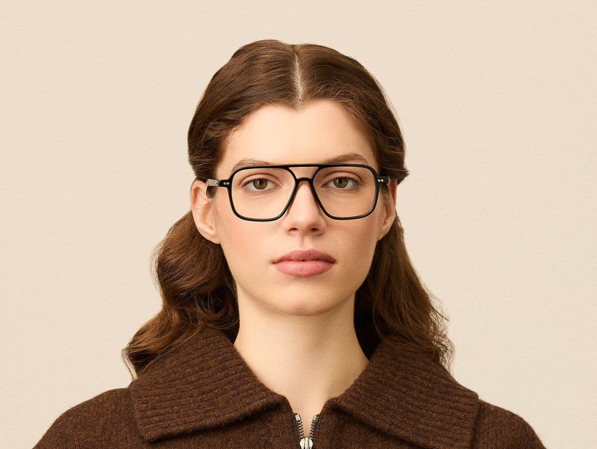 Model is wearing The MINYAN in size 54 in Black